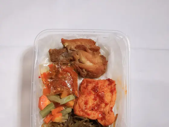 Nasi Campur Ayam Laos