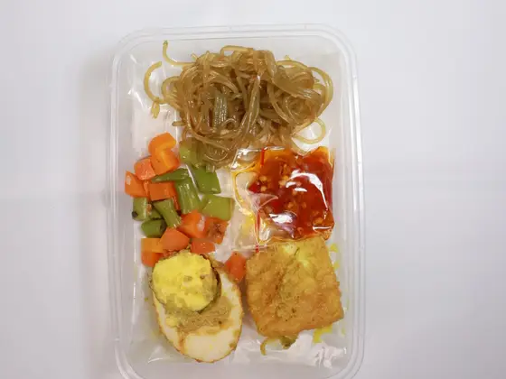 Nasi Campur Telur Opor