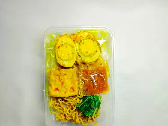 Nasi Gulai Telur