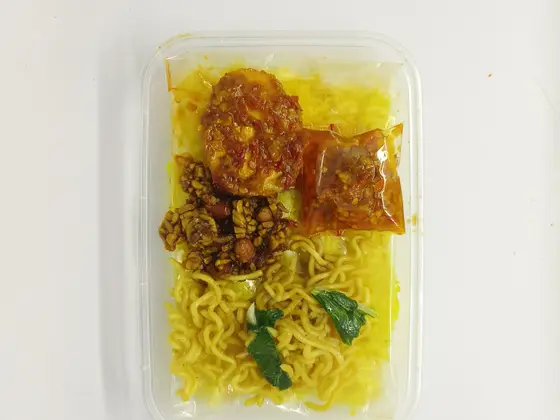 Nasi Kuning Telur Bali