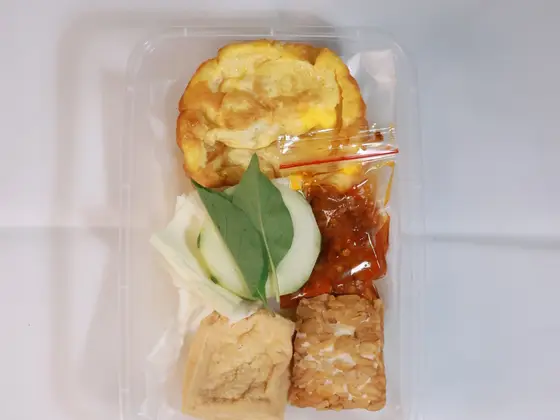 Nasi Penyetan 3T telur, Tahu, tempe