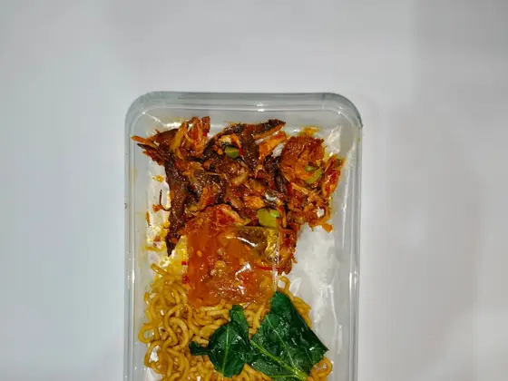 Nasi Tongkol Suwir Sambel Goreng Pete