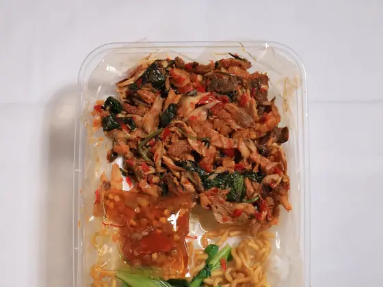 Nasi Tongkol Suwir Tempe Kemangi
