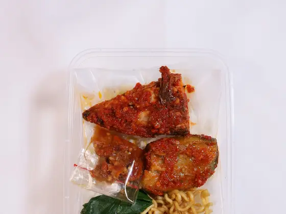 Nasi Tongkol Terong Balado